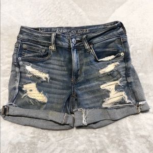 American Eagle distressed jean shorts size 6